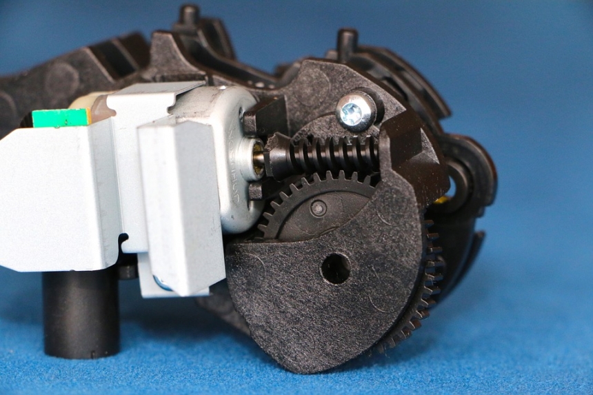 The Common Industrial Applications of Worm Gear Motors 
