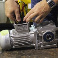 3 Signs it is Time to Replace your Existing Gearmotors